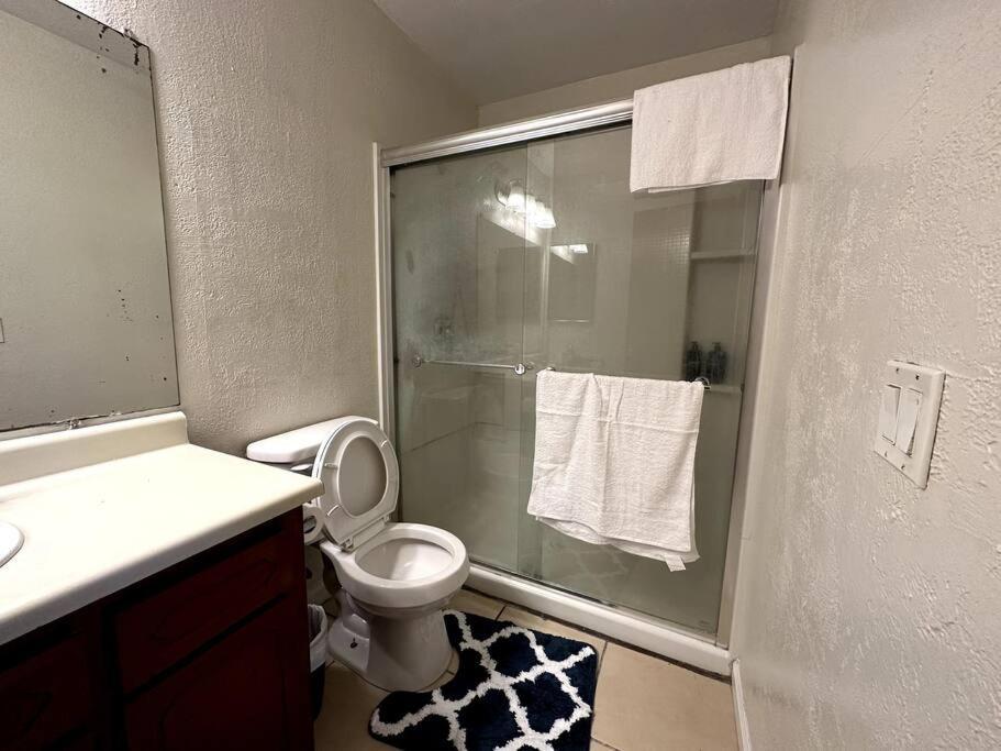 Comfortable House W/ Wi-Fi/Tv - Turlock,Ca Екстер'єр фото